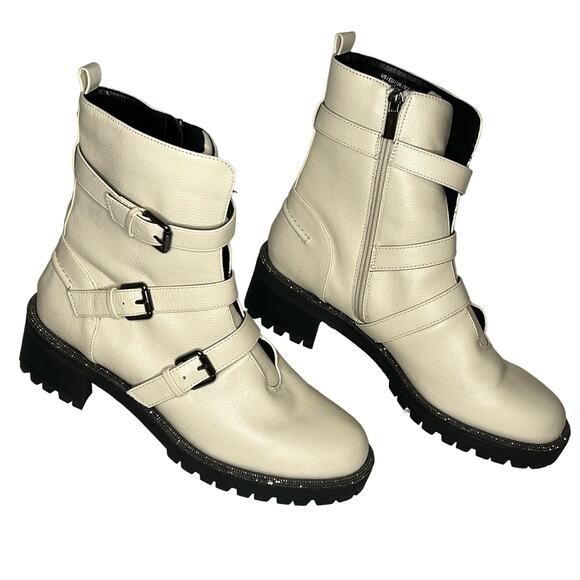 Kenneth Cole Reaction Women's Boots Size 9 Ivory Tate Biker Jewel Faux Leather - Picture 1 of 13